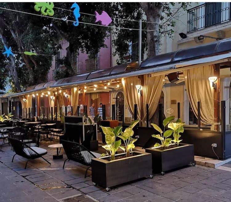 Hotel Del Corso Сант-Антиоко Экстерьер фото