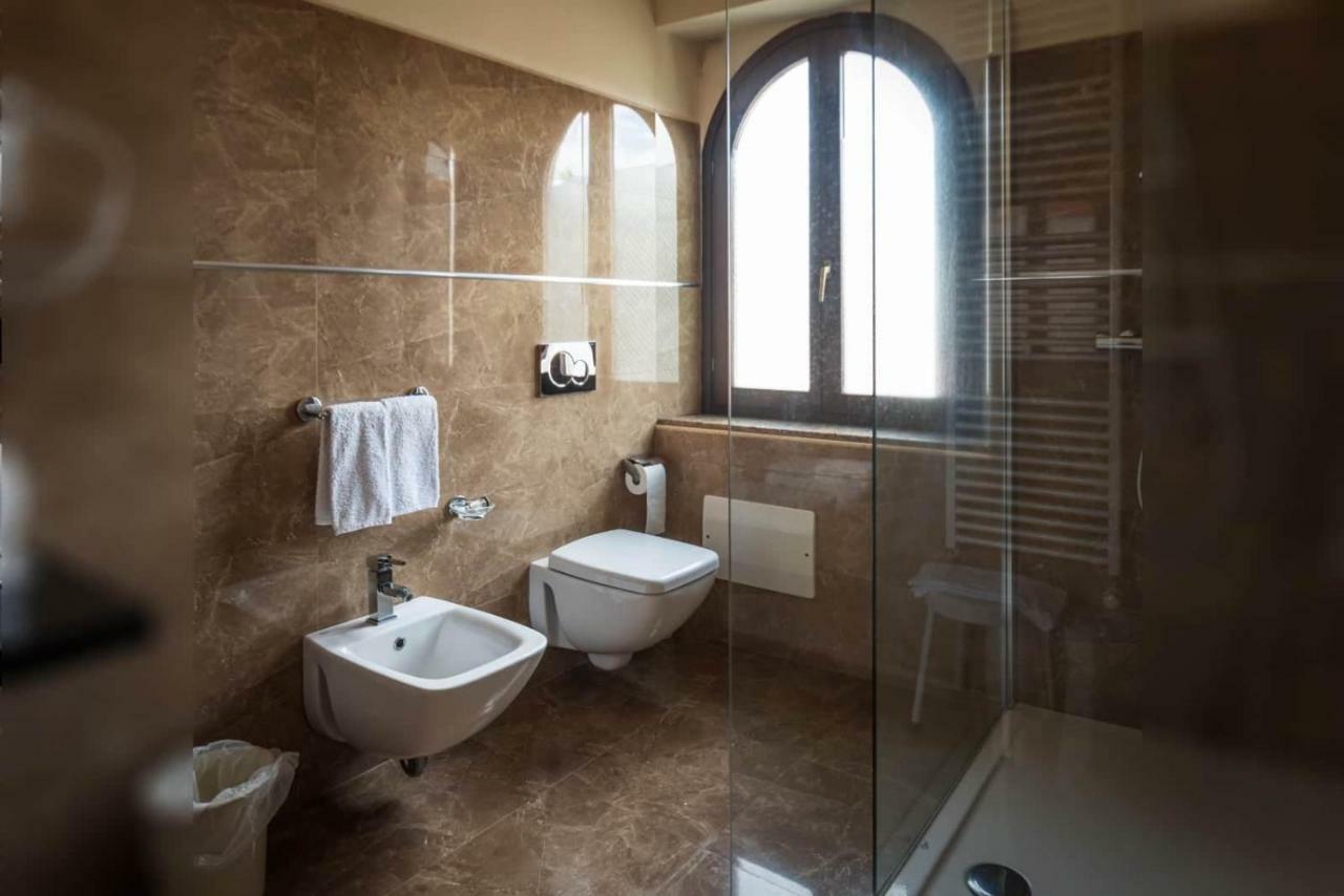 Hotel Del Corso Сант-Антиоко Экстерьер фото